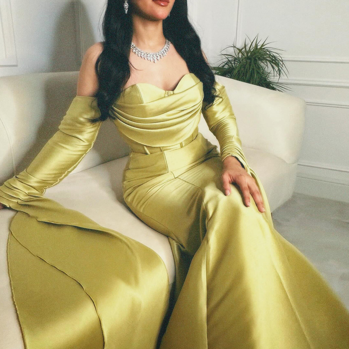 Elegant Gold Long Sleeves Mermaid Satin Evening Dress SF100