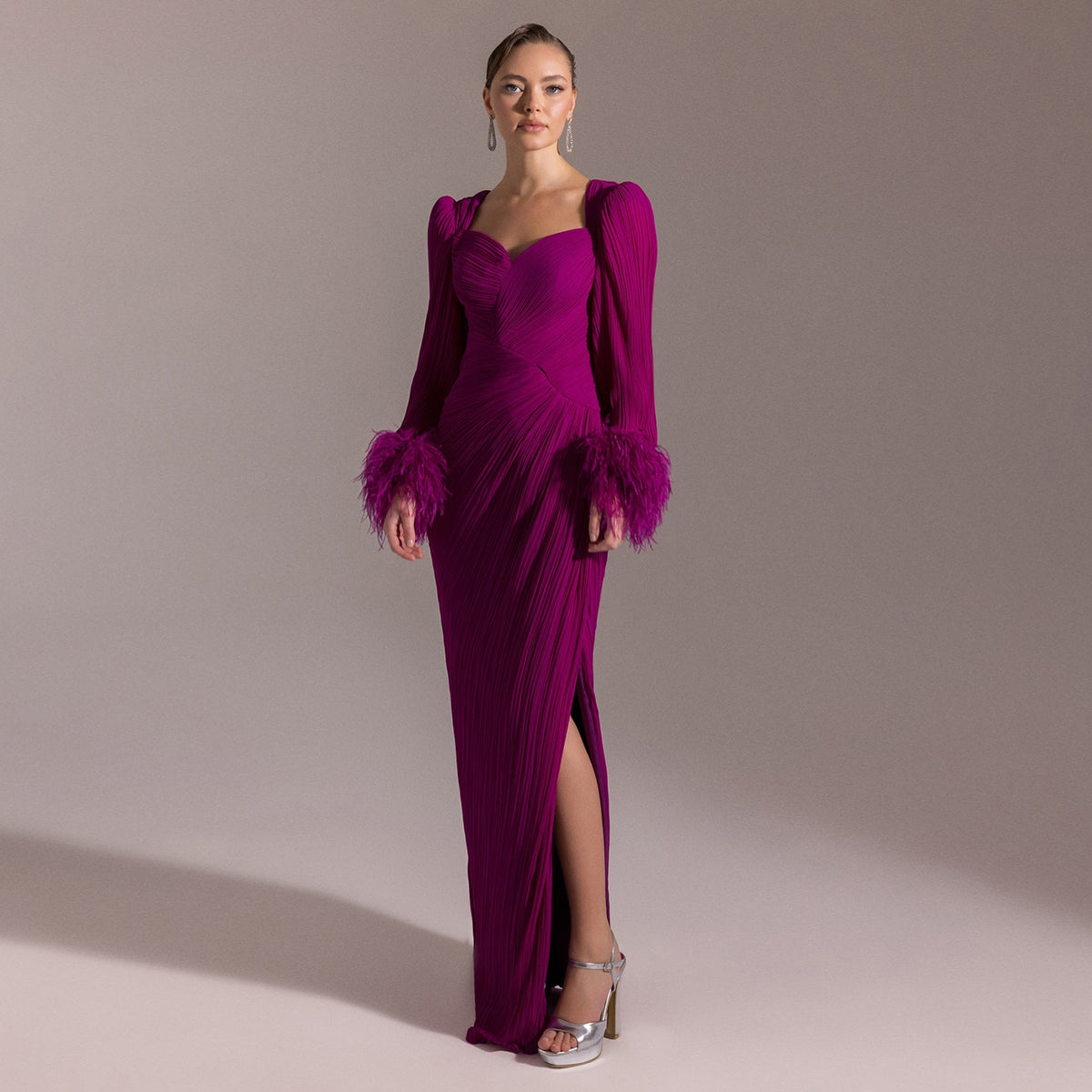 Luxury Feather Fuchsia Long Sleeves Evening Dress with Feathers and Overskirt SF411