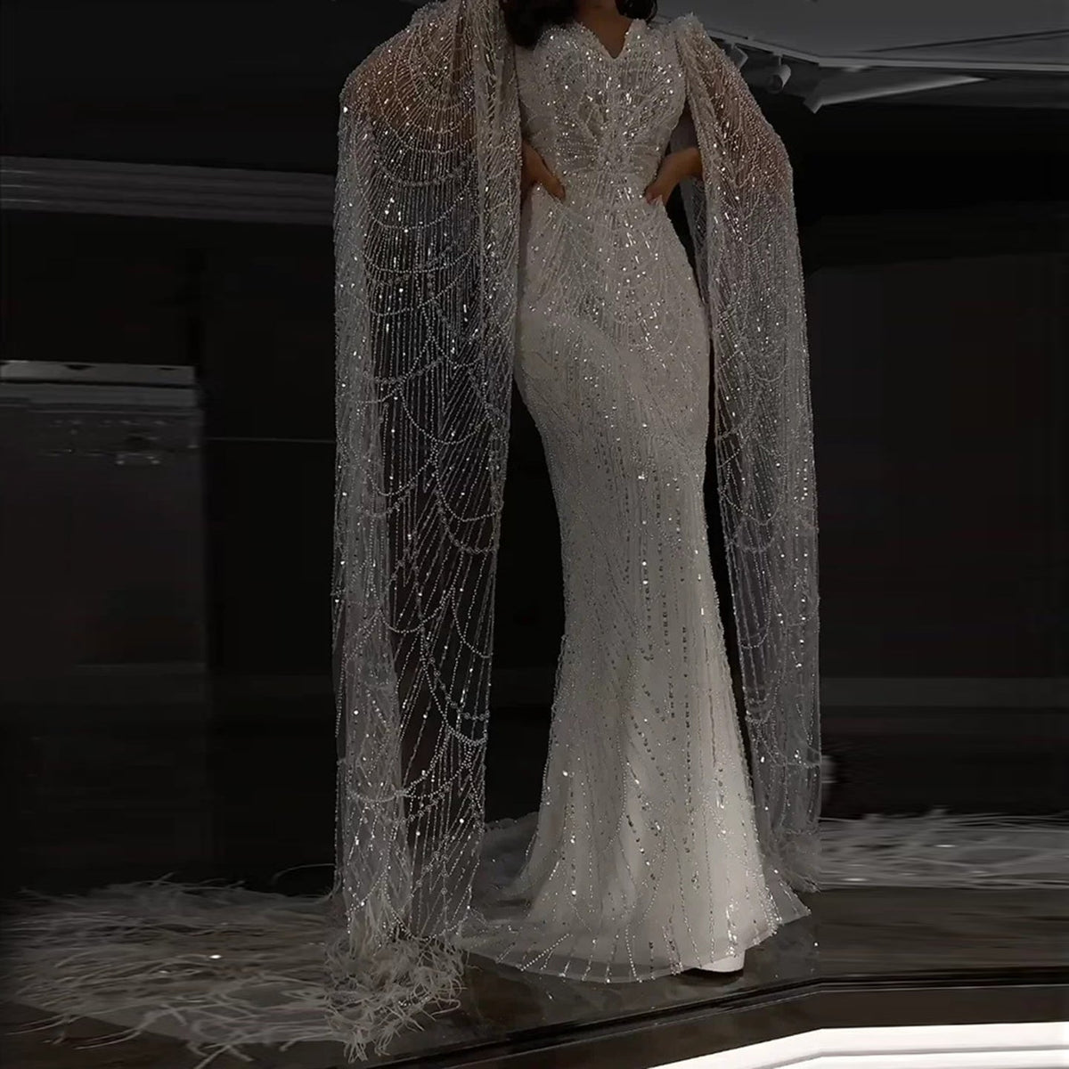 Luxury White Feather Evening Dress with Cape Sleeves SS683