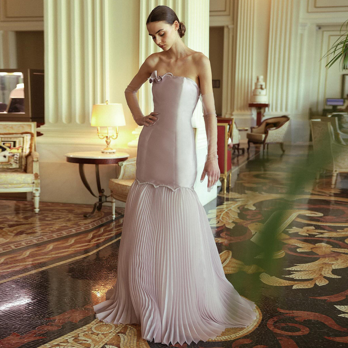 Elegant Light Pink Mermaid Evening Dress with Gloves SF094