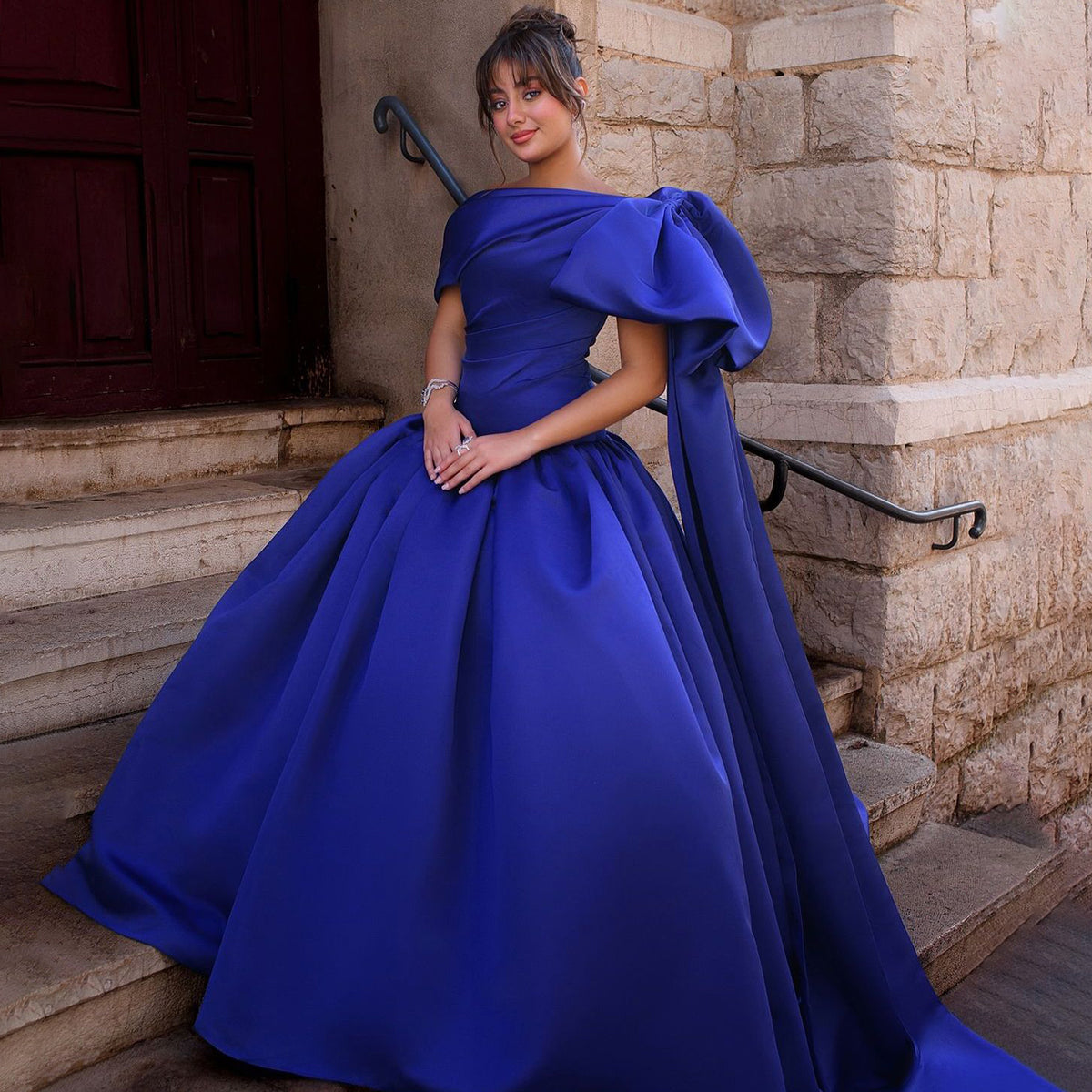 Elegant Blue A-Line Evening Dress with Bow Cape SF490
