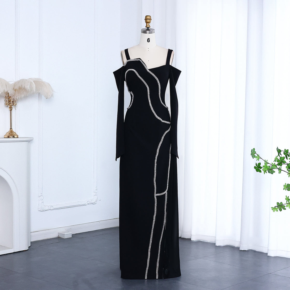 Luxurious Pearls Black Long Sleeves Evening Dress SF561