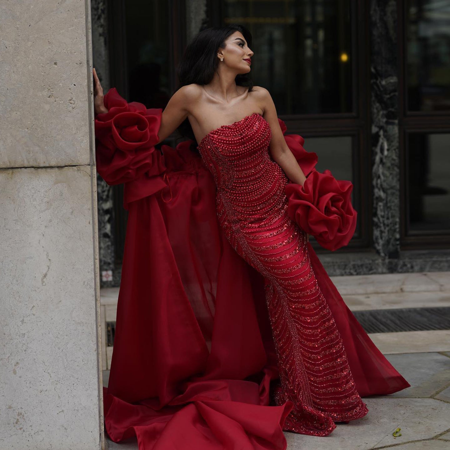 レッドドレス Luxury Pearl Red Evening Dress with 3D Flowers Cape SS585