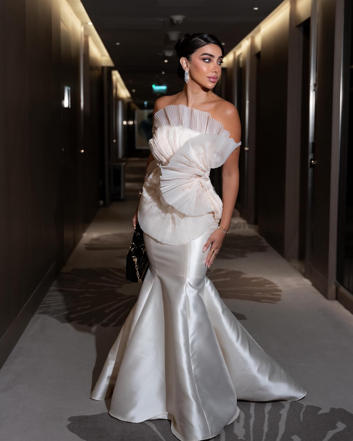Luxury Light Pink Strapless Mermaid Satin Evening Dress SF258