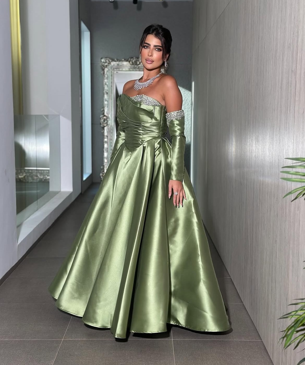 Luxury Beaded Green A-Line Long Sleeves Evening Dress SF344