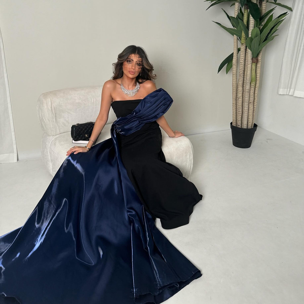 Elegant Black Strapless Evening Dress with Overskirt SF063