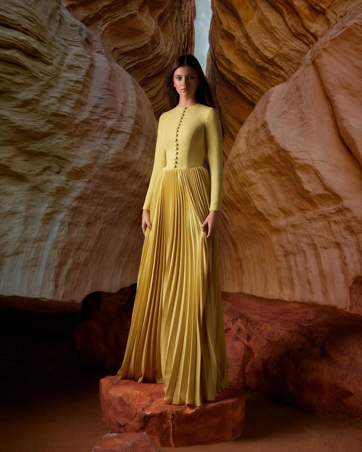 Elegant Gold Long Sleeves A-Line Evening Dress SF170
