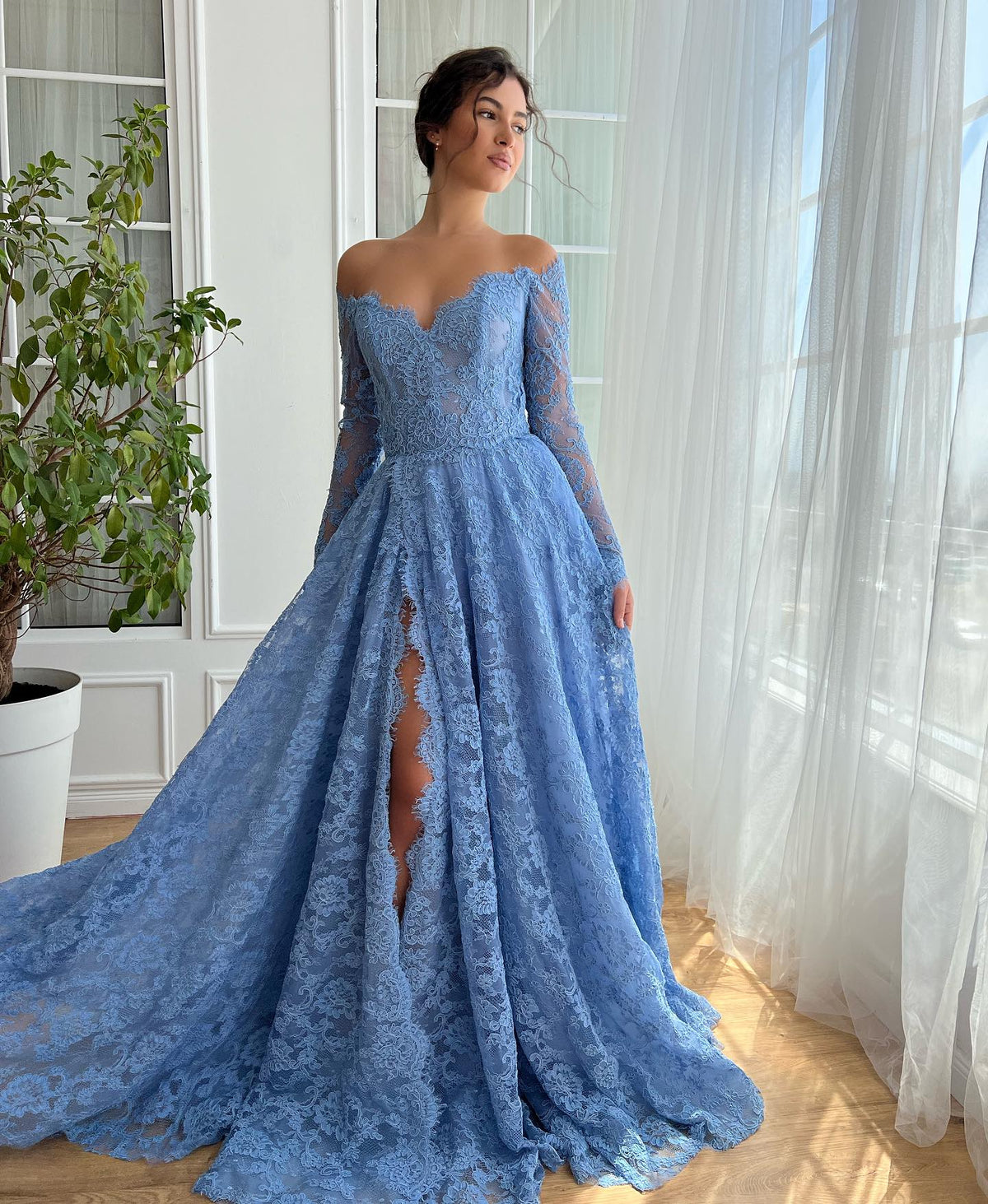 Elegant Blue Long Sleeves A-Line Evening Dress SF216
